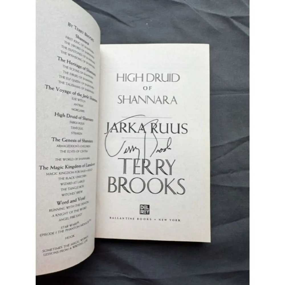 Jarka Ruus / Terry Brooks High Druid of Shannara Hand Signed Autographed SC